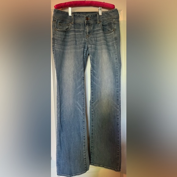 American Eagle Slim Boot Jeans. Size 10 Long - Picture 1 of 7